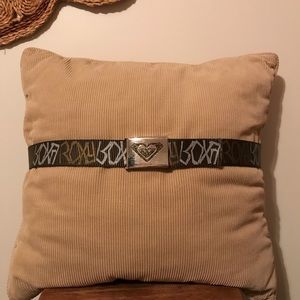Roxy Belt